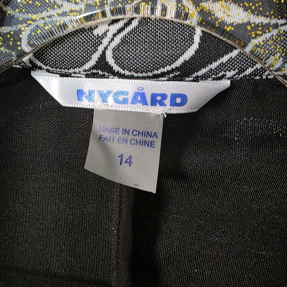 Peter Nygard Black and White Floral Long Jacket - Picture 5 of 13